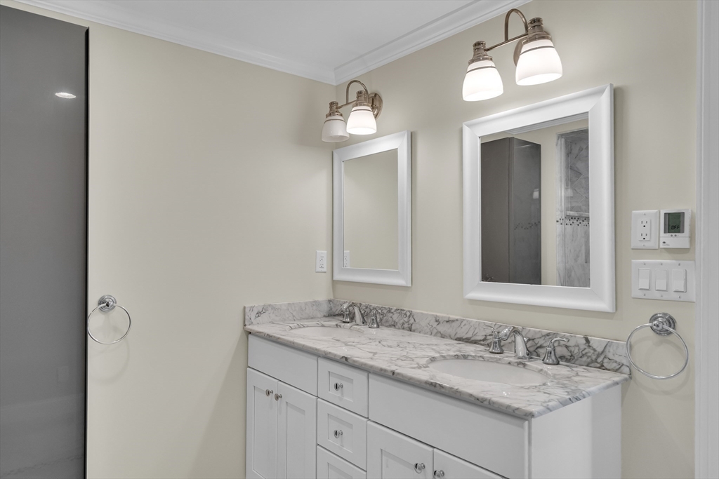 Brookline, Massachusetts, 02445, United States, 7 Bedrooms Bedrooms, ,5 BathroomsBathrooms,Residential,For Sale,1917688