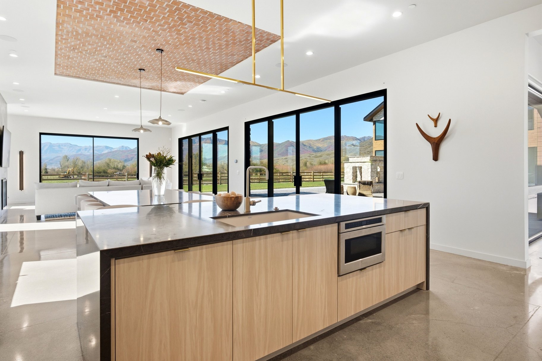  A Modern Estate Framed by Mount Timpanogos - 物件實景