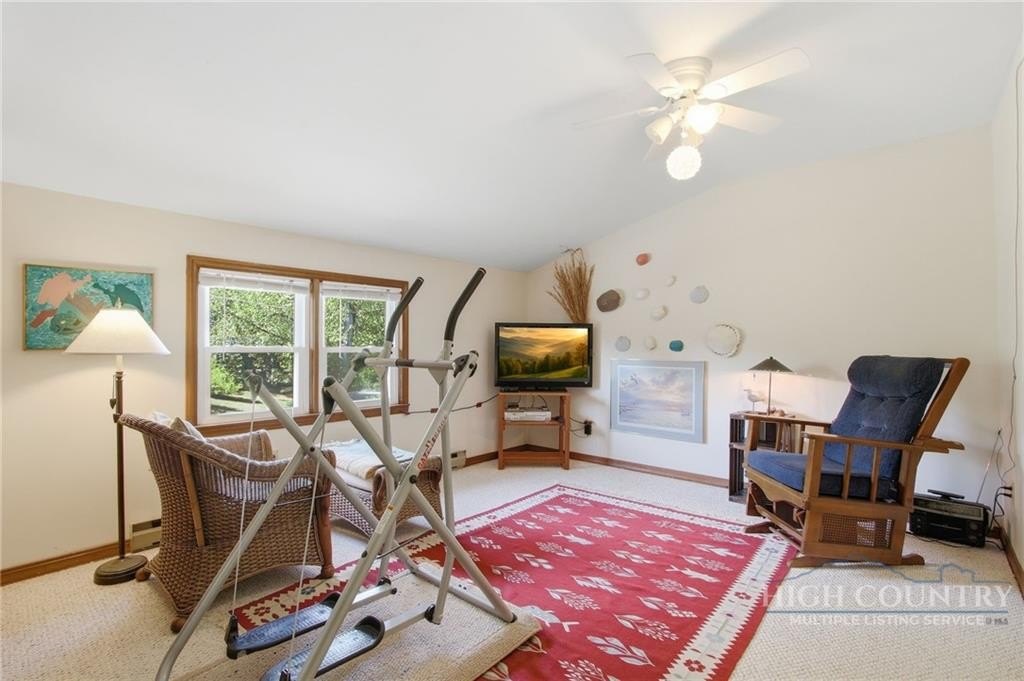 Spruce Pine, North Carolina, 28777, United States, 4 Bedrooms Bedrooms, ,2 BathroomsBathrooms,Residential,For Sale,2045160
