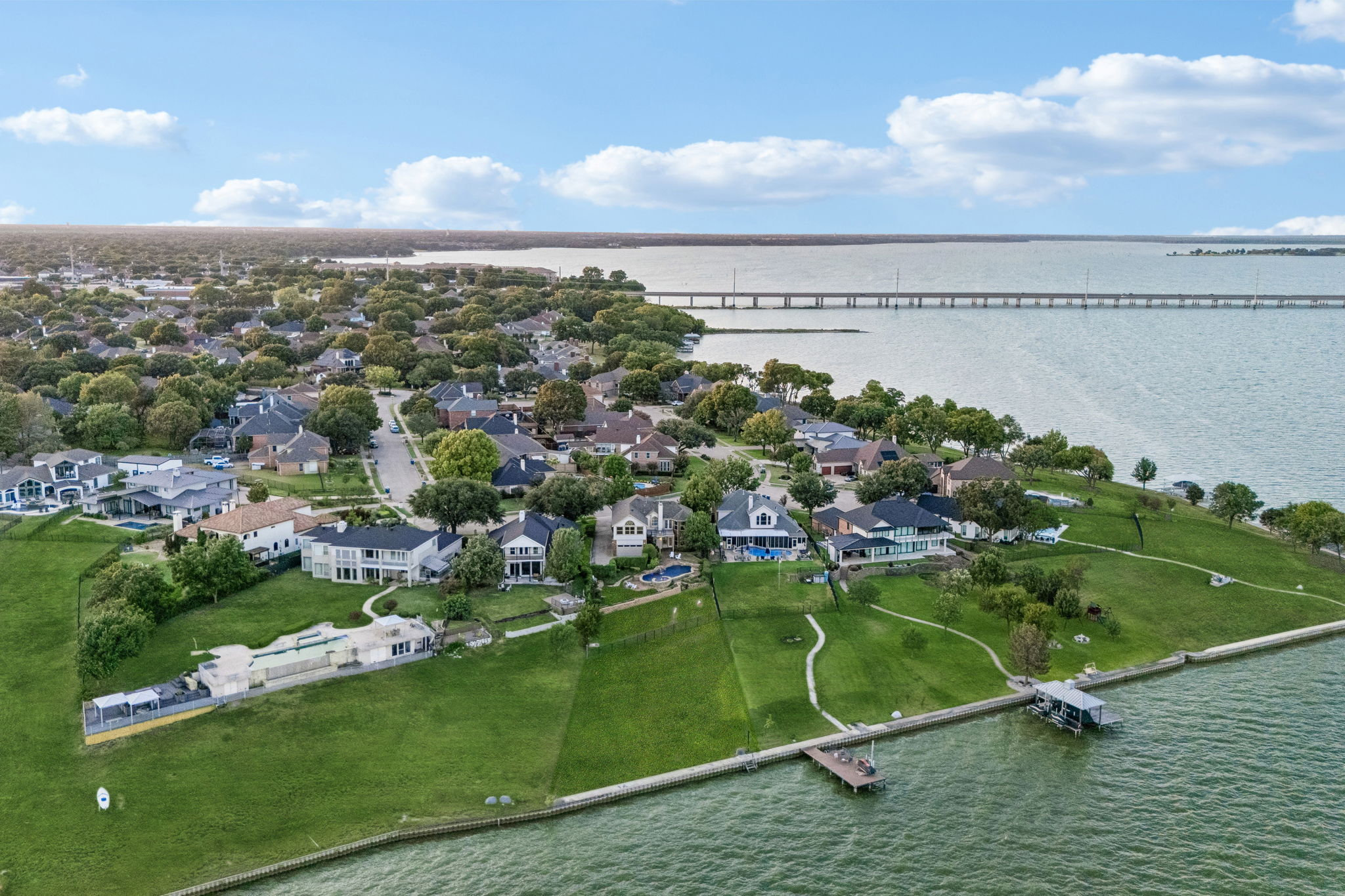 Rare One Owner Lakefront Oasis on Lake Ray Hubbard  Waterfront with Pool - 物件實景