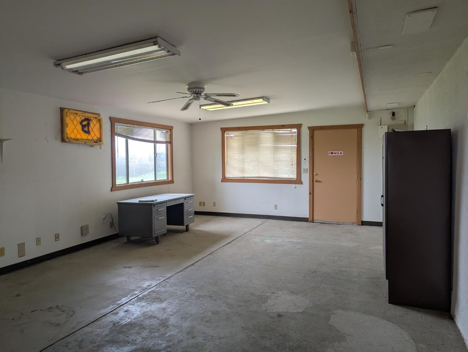Stratford, California, 93266, United States, 4 Bedrooms Bedrooms, ,2 BathroomsBathrooms,Residential,For Sale,2012524