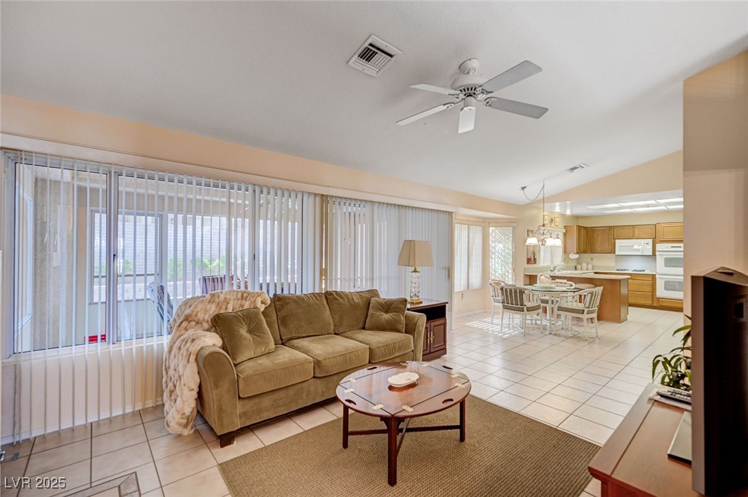 Las Vegas, Nevada, 89134, United States, 2 Bedrooms Bedrooms, ,2 BathroomsBathrooms,Residential,For Sale,1950375