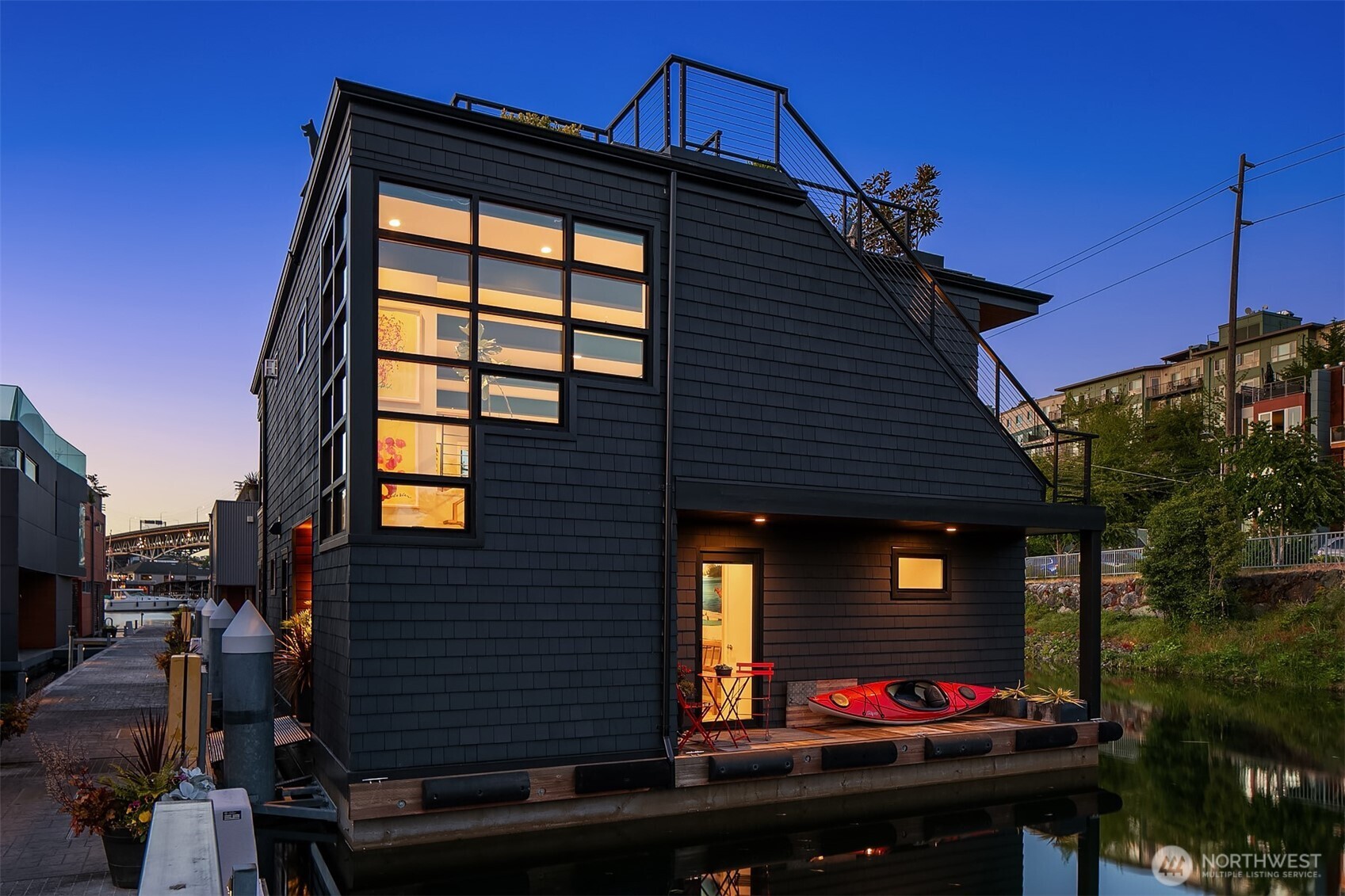 Seattle, Washington, 98102, United States, 3 Bedrooms Bedrooms, ,2 BathroomsBathrooms,Residential,For Sale,1807048