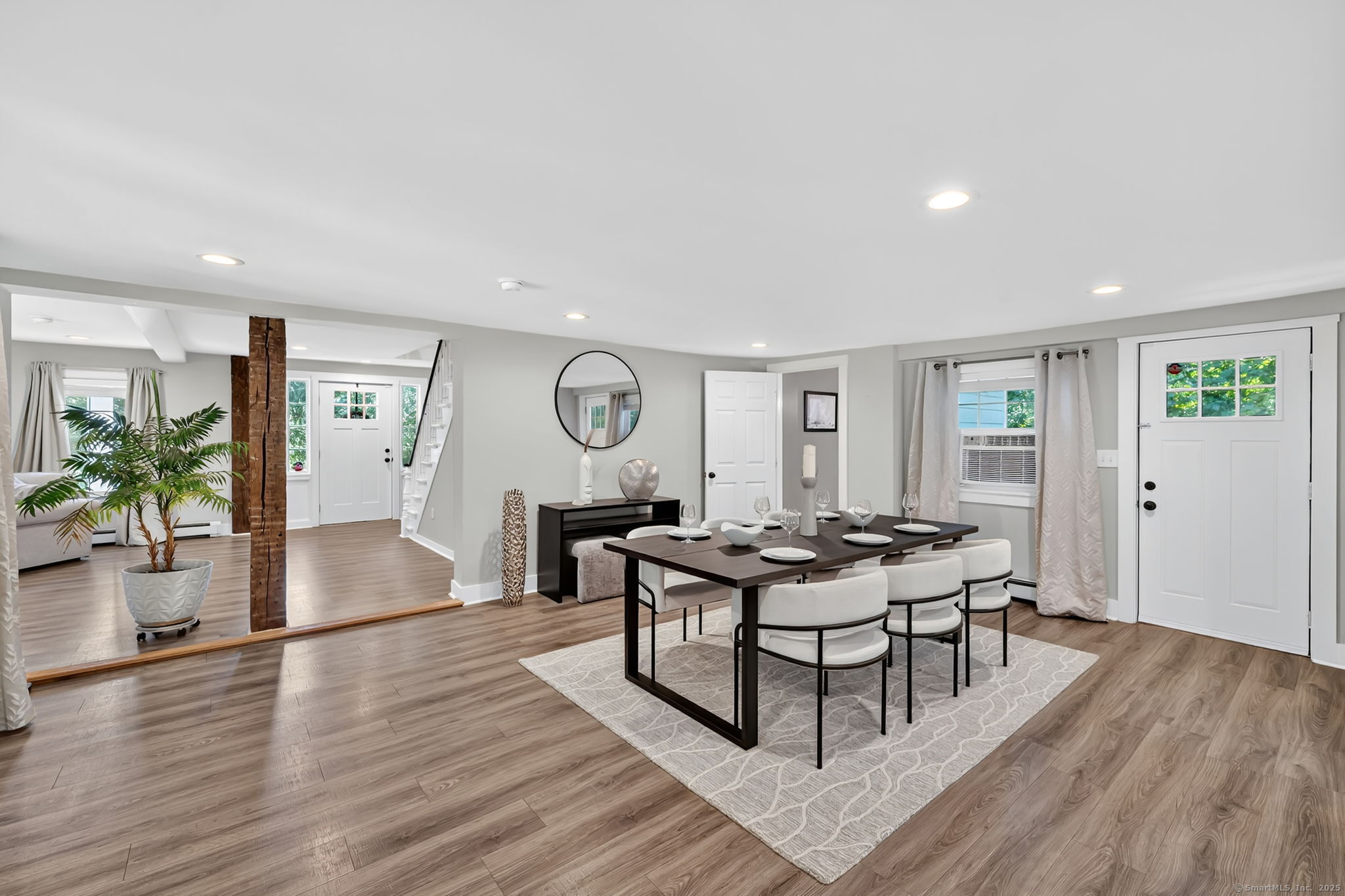 Pomfret, Connecticut, 06259, United States, 3 Bedrooms Bedrooms, ,3 BathroomsBathrooms,Residential,For Sale,1925586