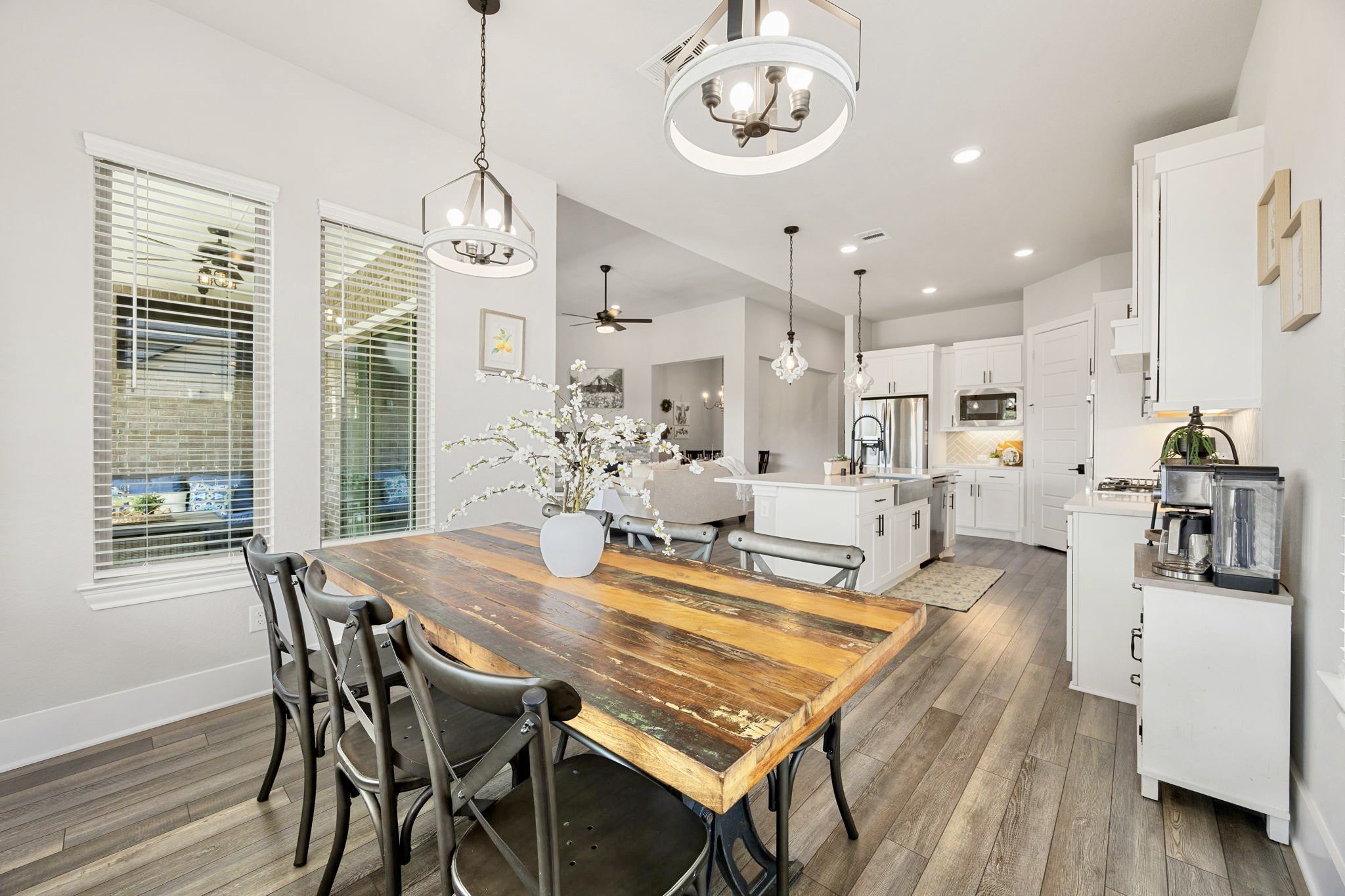 Katy, Texas, 77494, United States, 4 Bedrooms Bedrooms, ,4 BathroomsBathrooms,Residential,For Sale,2038888