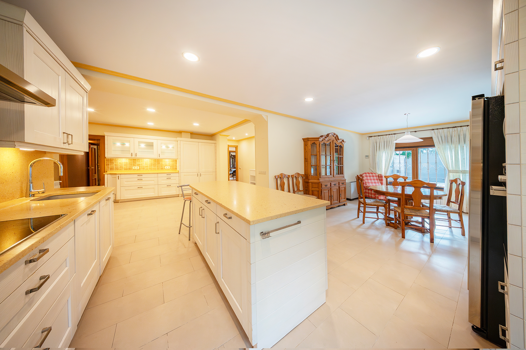  Family villa with views of Monte del Pardo in La Florida, Madrid - 物件實景