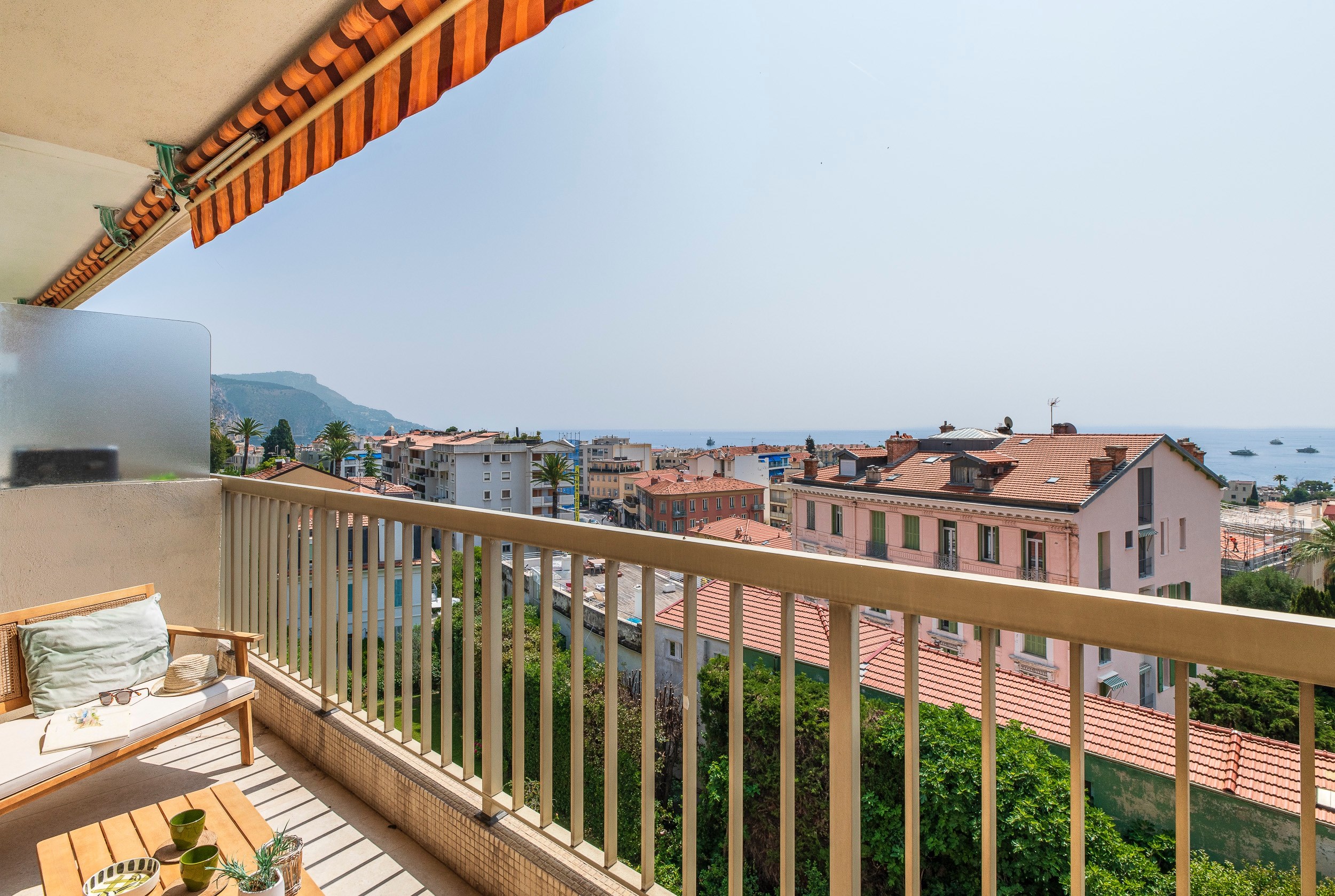  Exclusive Coastal Living 3-Bed Penthouse Prime Location - 物件實景