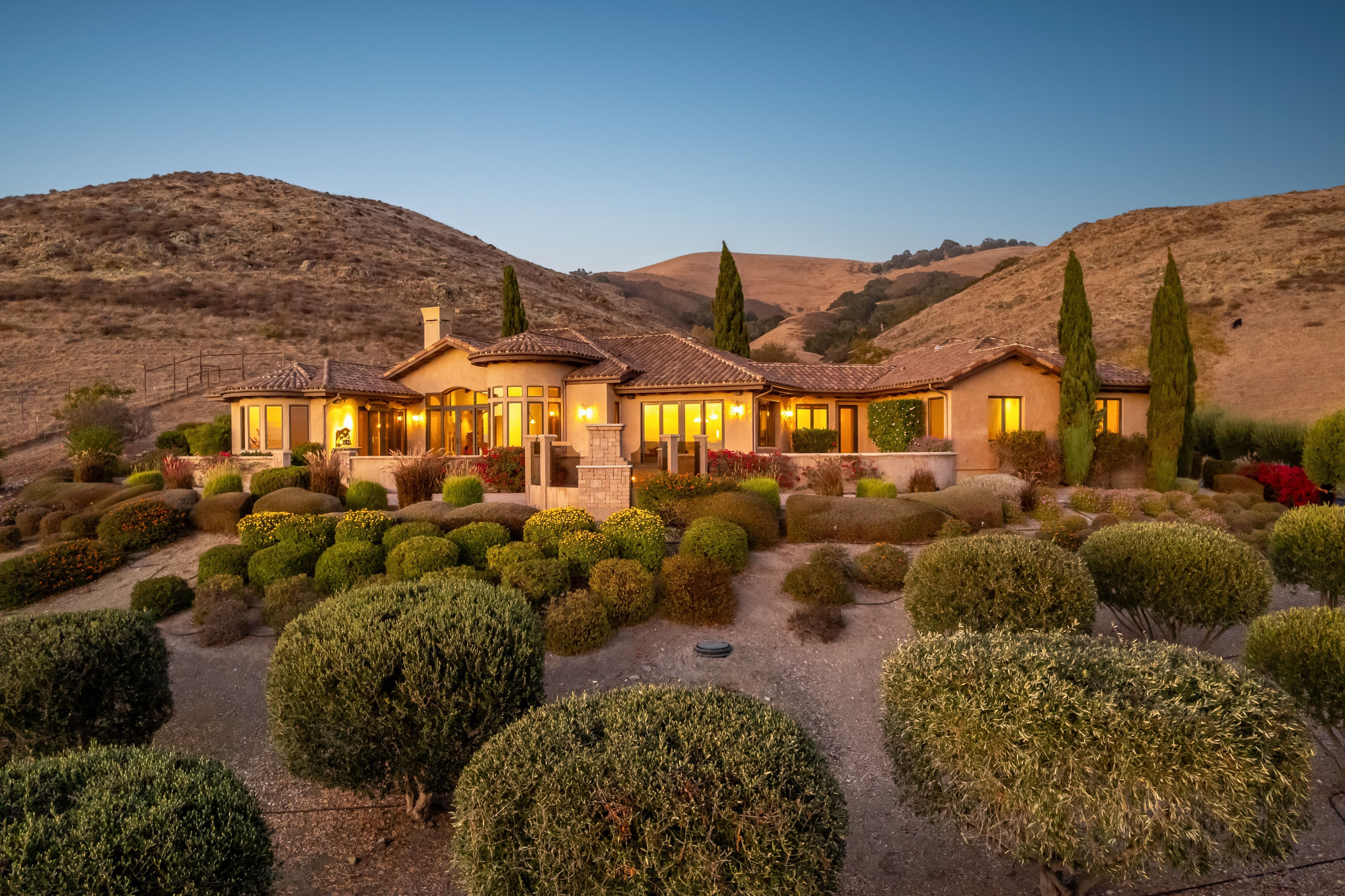  Edna Valley Mediterranean-Style Home with Panoramic Views - 物件實景