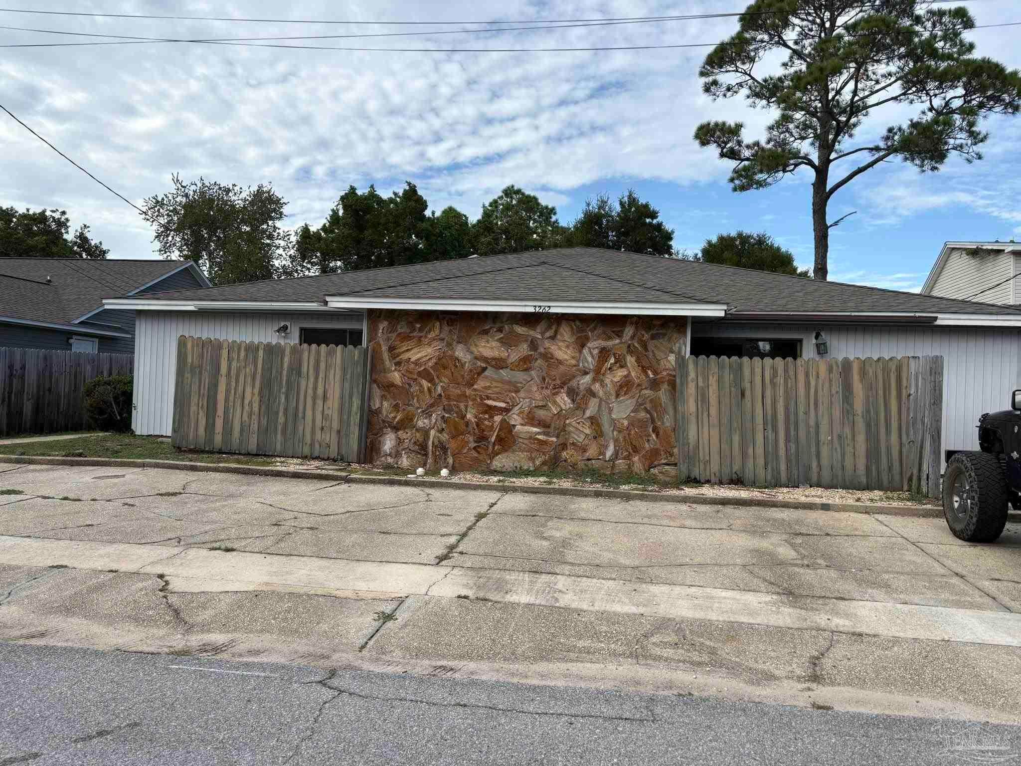Gulf Breeze, Florida, 32563, United States, ,1 BathroomBathrooms,Residential,For Sale,1976948