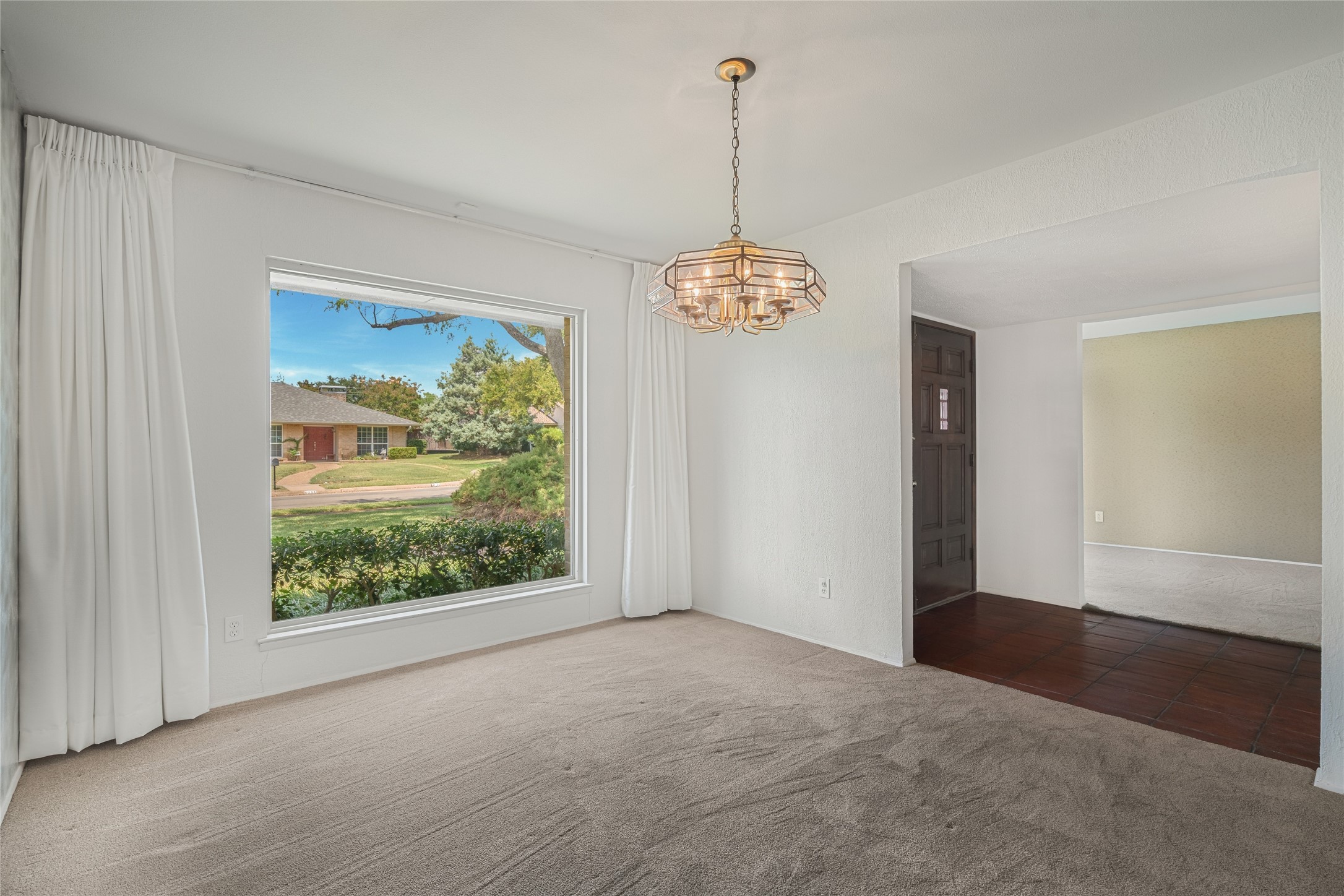 Dallas, Texas, 75244, United States, 4 Bedrooms Bedrooms, ,2 BathroomsBathrooms,Residential,For Sale,1991036