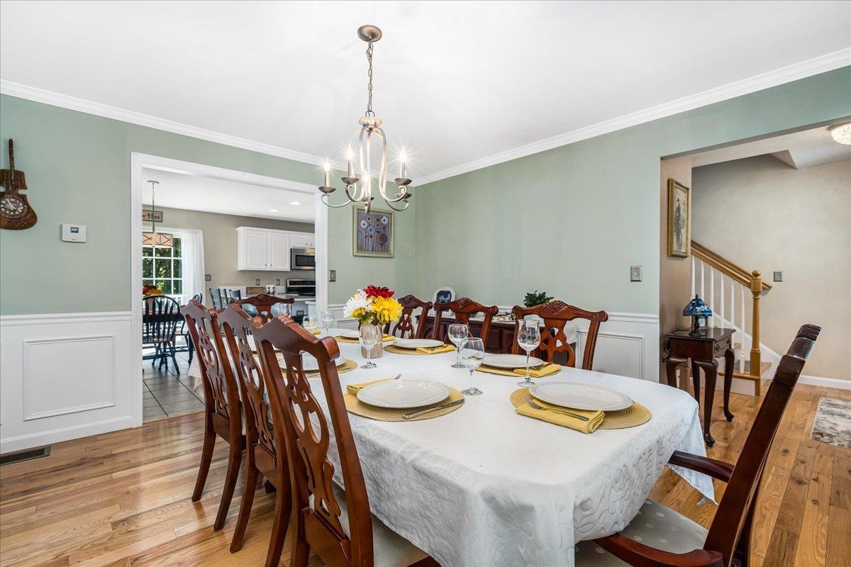 Bedford, New Hampshire, 03110, United States, 4 Bedrooms Bedrooms, ,3 BathroomsBathrooms,Residential,For Sale,1940392