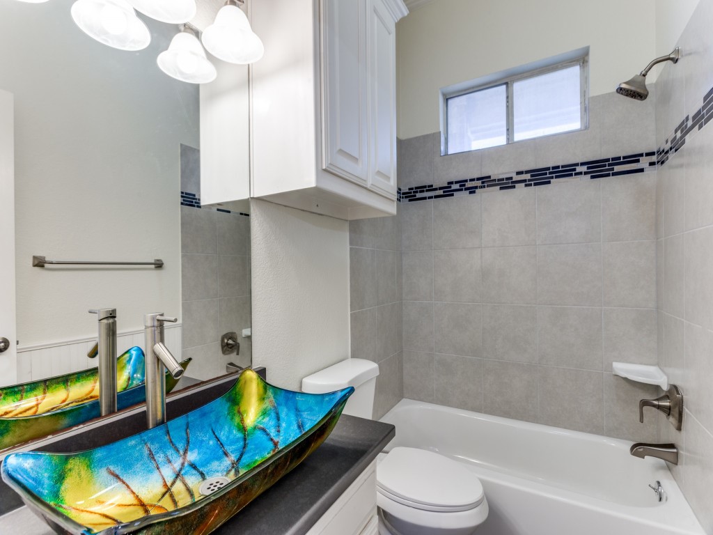 Fort Worth, Texas, 76179, United States, 5 Bedrooms Bedrooms, ,5 BathroomsBathrooms,Residential,For Sale,1721664