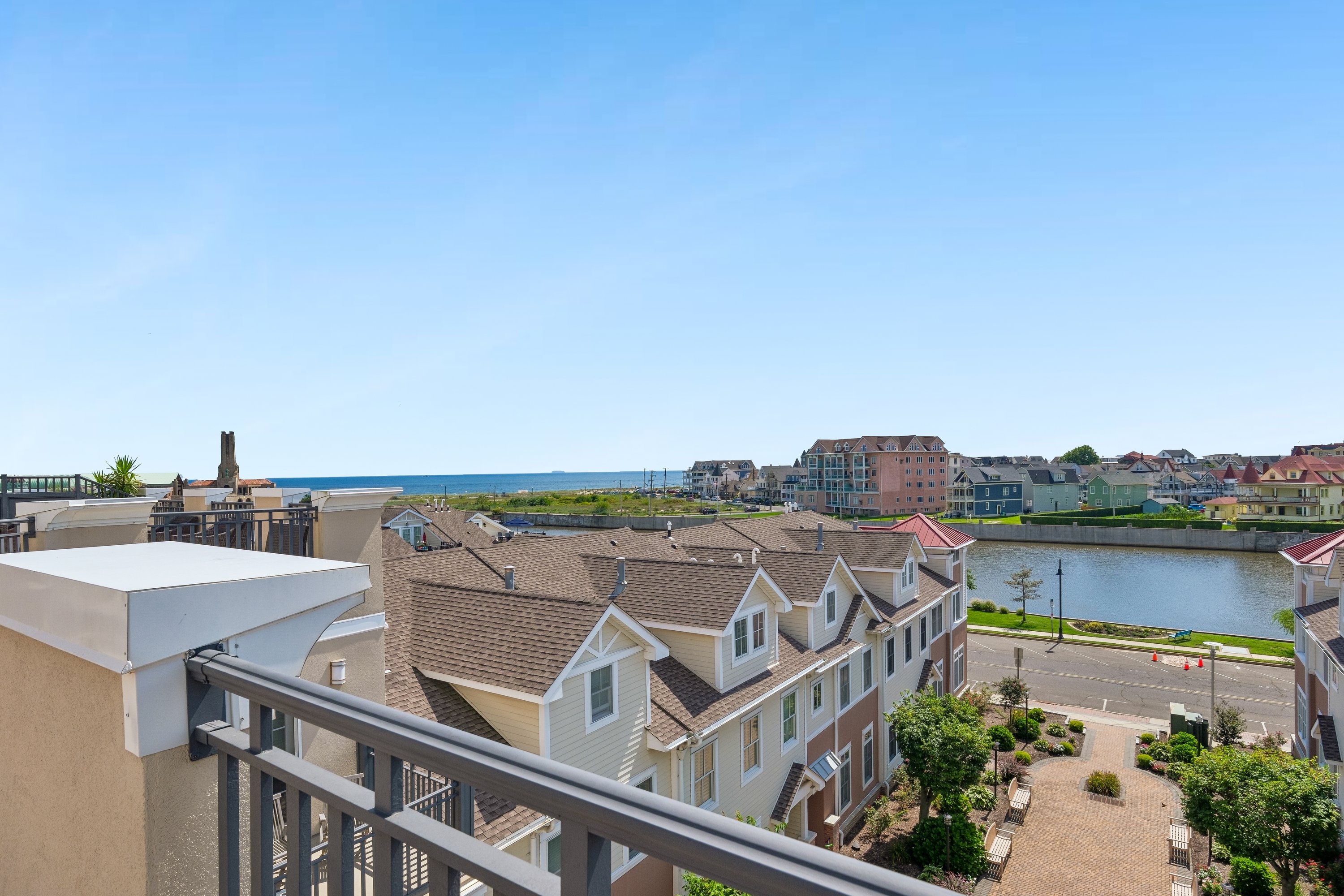  Two Water Views, One Unbeatable Asbury Park Address - 物件實景