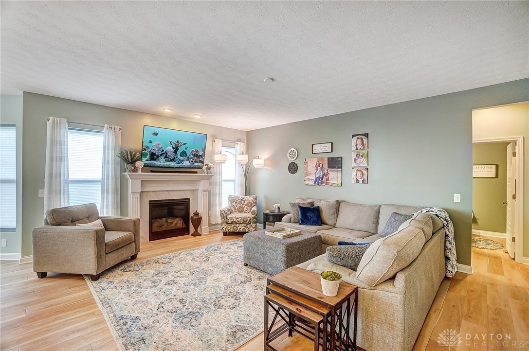 Dayton, Ohio, 45440, United States, 4 Bedrooms Bedrooms, ,4 BathroomsBathrooms,Residential,For Sale,1883636