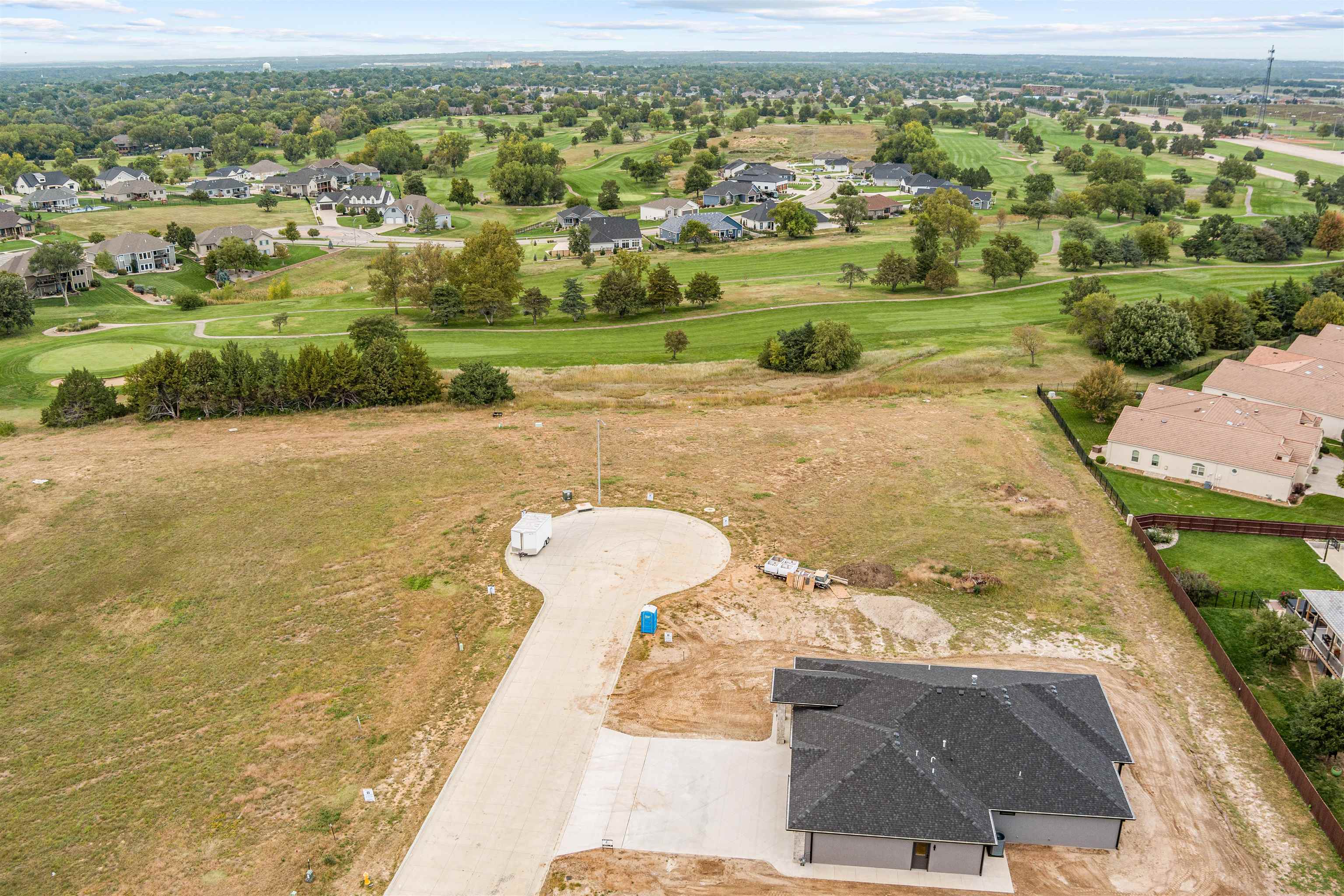 Salina, Kansas, 67401, United States, 3 Bedrooms Bedrooms, ,3 BathroomsBathrooms,Residential,For Sale,1956761