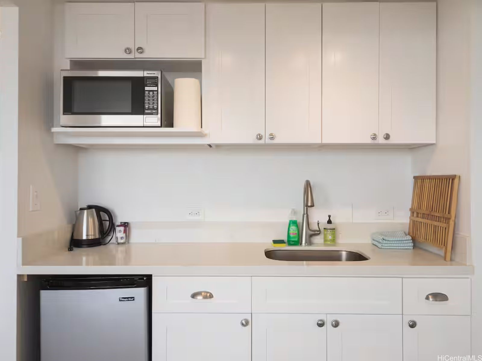 Honolulu, Hawaii, 96815, United States, 1 Bedroom Bedrooms, ,2 BathroomsBathrooms,Residential,For Sale,1898628