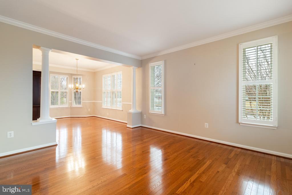 Waldorf, Maryland, 20602, United States, 4 Bedrooms Bedrooms, ,4 BathroomsBathrooms,Residential,For Sale,2001200