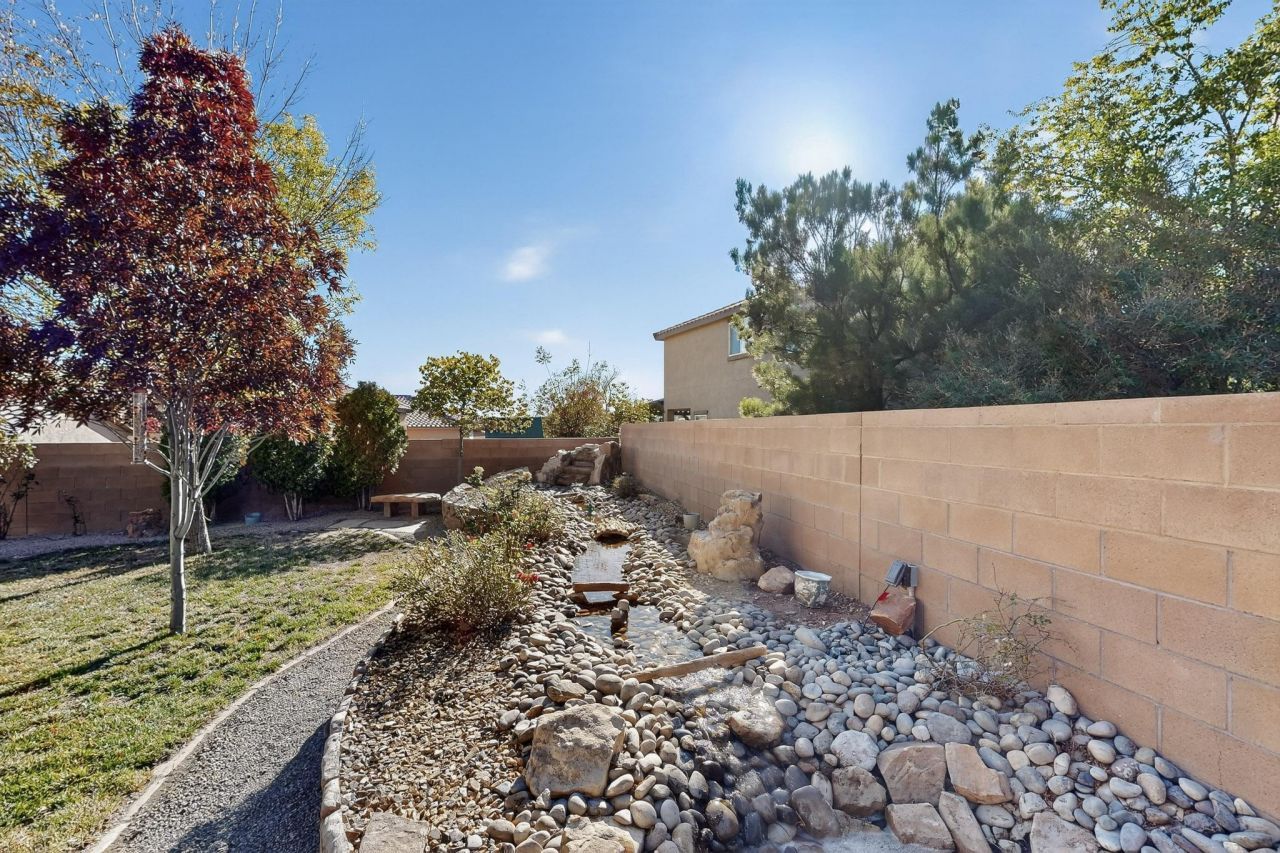 Rio Rancho, New Mexico, 87124, United States, 5 Bedrooms Bedrooms, ,3 BathroomsBathrooms,Residential,For Sale,1991836