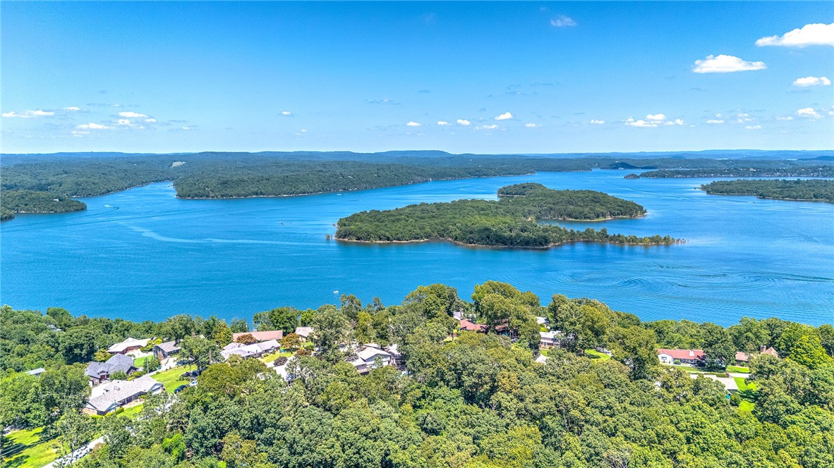 Rogers, Arkansas, 72756, United States, 4 Bedrooms Bedrooms, ,3 BathroomsBathrooms,Residential,For Sale,1901951