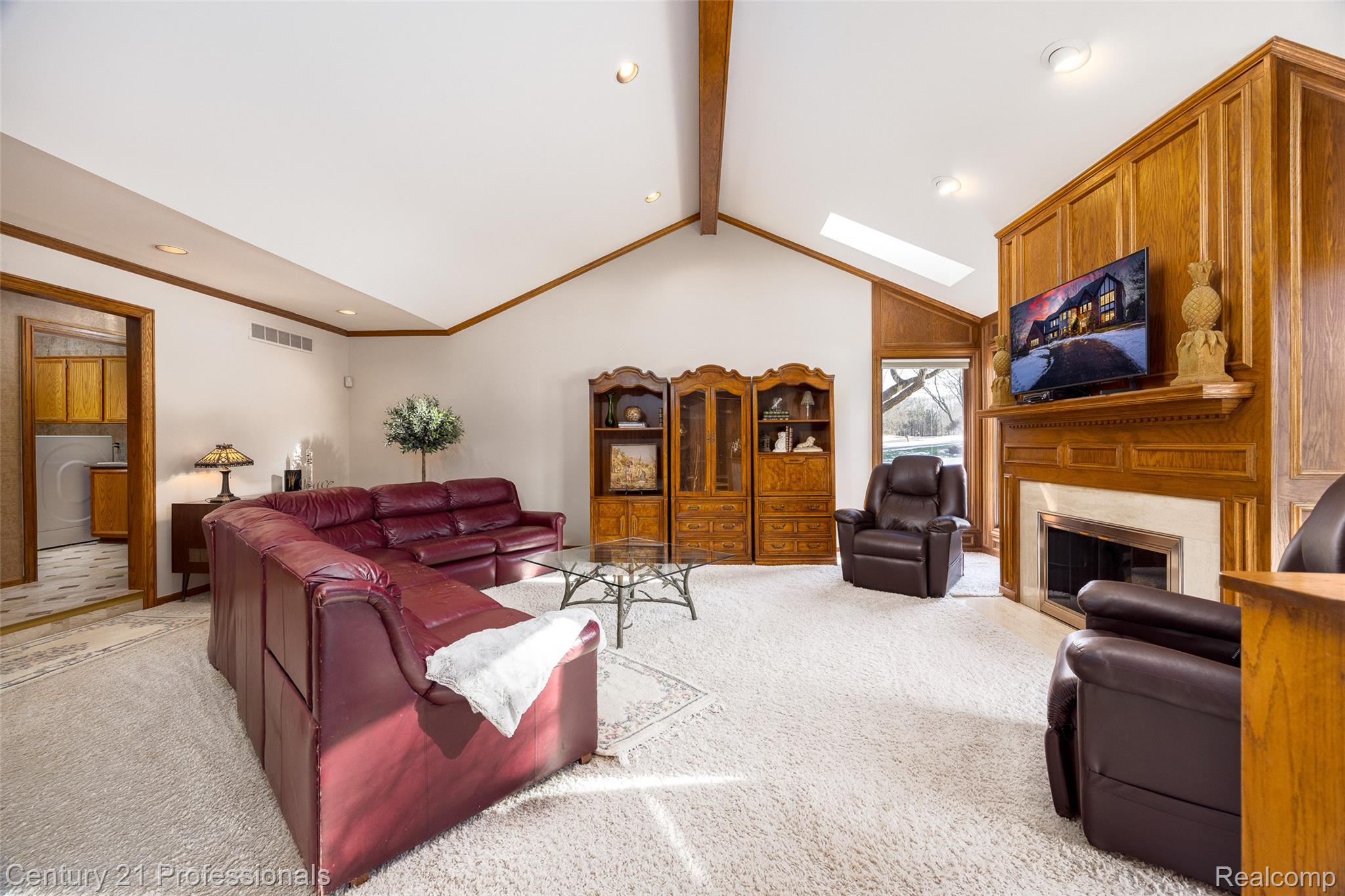 Rochester, Michigan, 48306, United States, 4 Bedrooms Bedrooms, ,3 BathroomsBathrooms,Residential,For Sale,1980039