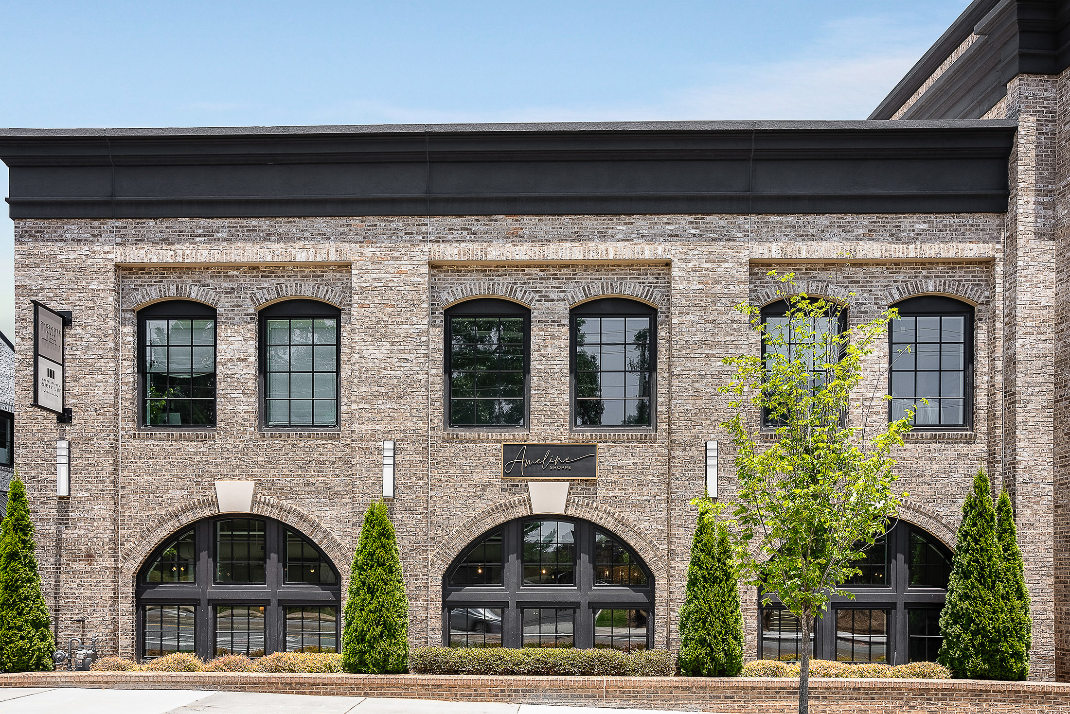  Smart Updates and Superb Location in Roswell - 物件實景