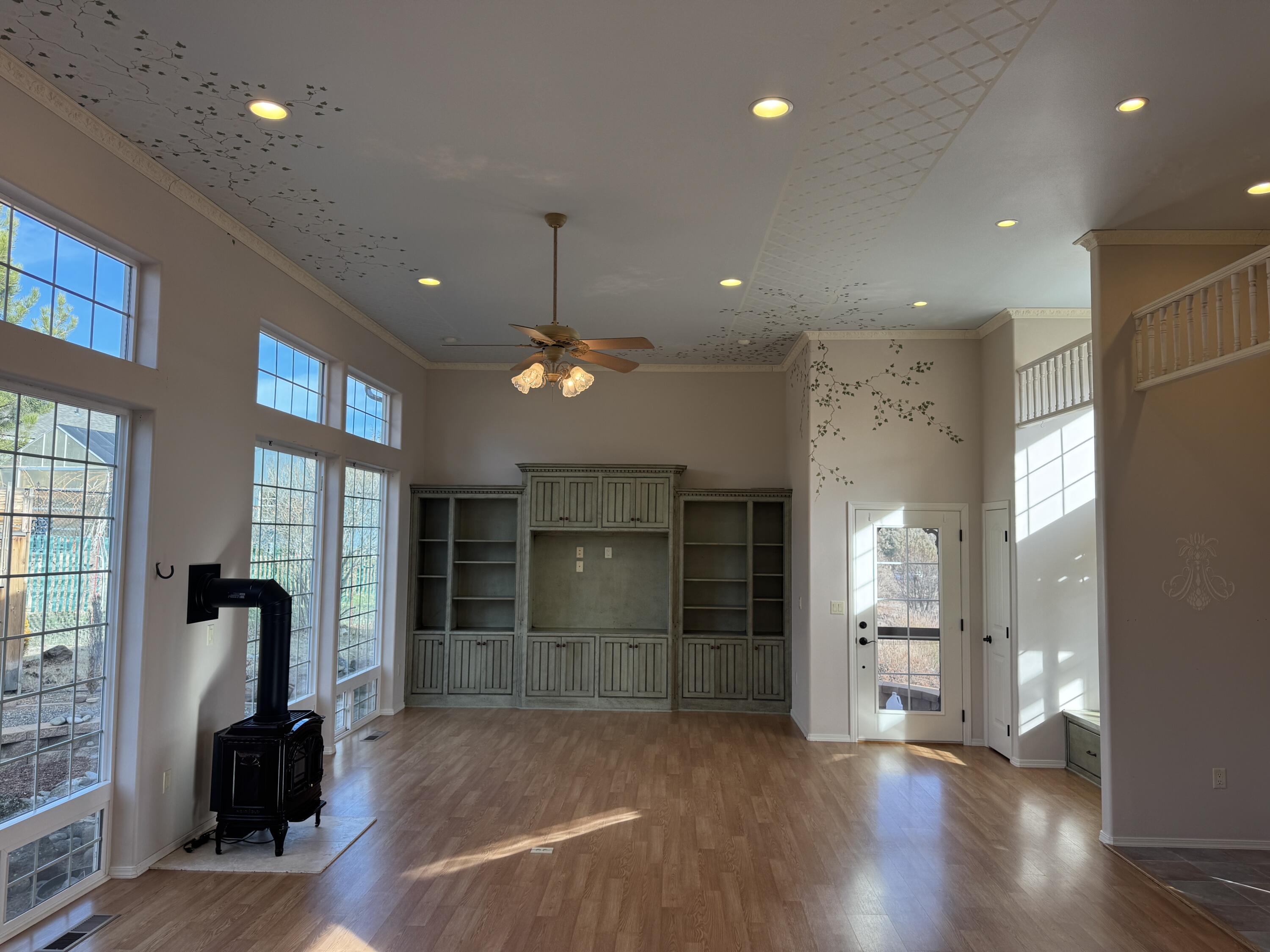 Terrebonne, Oregon, 97760, United States, 3 Bedrooms Bedrooms, ,2 BathroomsBathrooms,Residential,For Sale,2009315