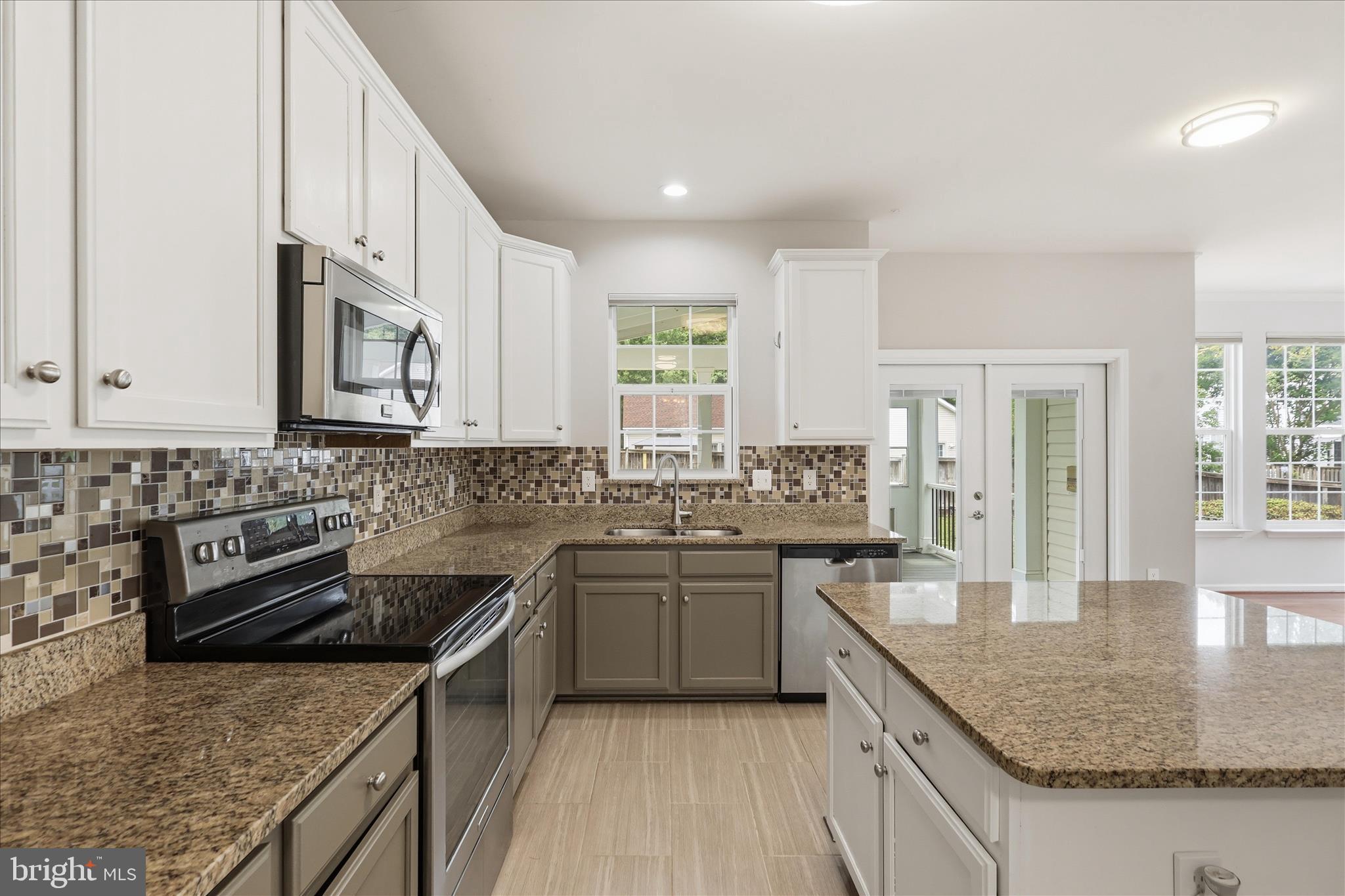 Woodbridge, Virginia, 22193, United States, 4 Bedrooms Bedrooms, ,4 BathroomsBathrooms,Residential,For Sale,2048672