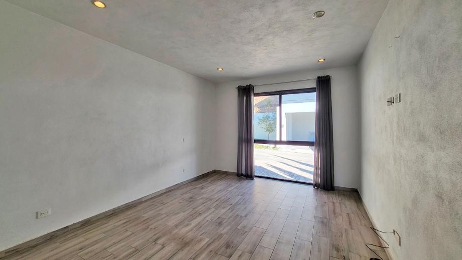 Chapala, Jalisco, 45900, Mexico, 2 Bedrooms Bedrooms, ,2 BathroomsBathrooms,Residential,For Sale,1827389