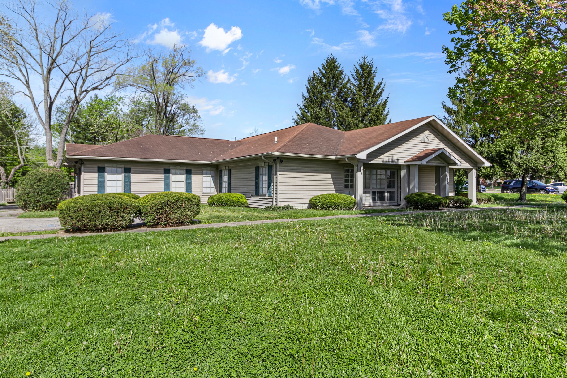 Indianapolis, Indiana, 46240, United States, 14 Bedrooms Bedrooms, ,6 BathroomsBathrooms,Residential,For Sale,1908586