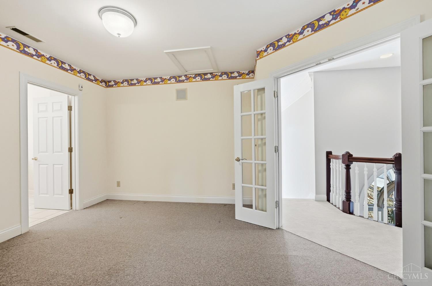 Anderson Twp, Ohio, 45230, United States, 5 Bedrooms Bedrooms, ,6 BathroomsBathrooms,Residential,For Sale,1988245