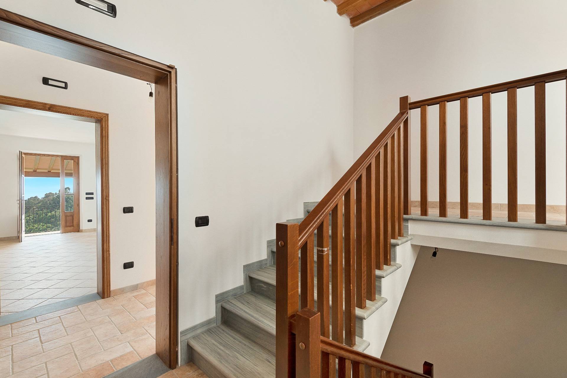 Via Pescino, Pietrasanta, Lucca, 55045, IT, 4 Bedrooms Bedrooms, ,4 BathroomsBathrooms,Residential,For Sale,Via Pescino,1534158