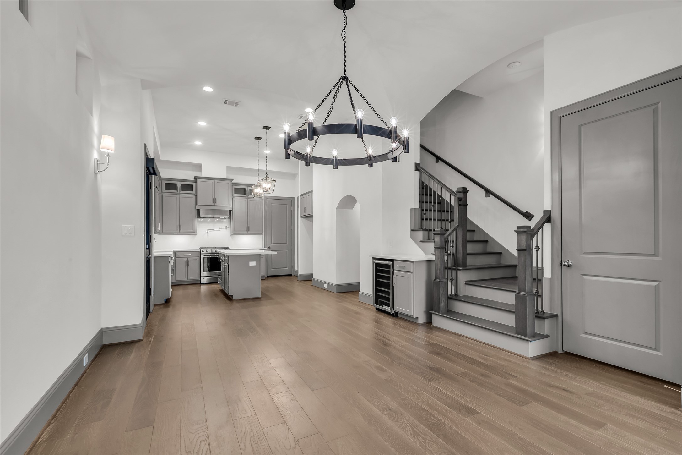 Houston, Texas, 77008, United States, 4 Bedrooms Bedrooms, ,4 BathroomsBathrooms,Residential,For Sale,1989556