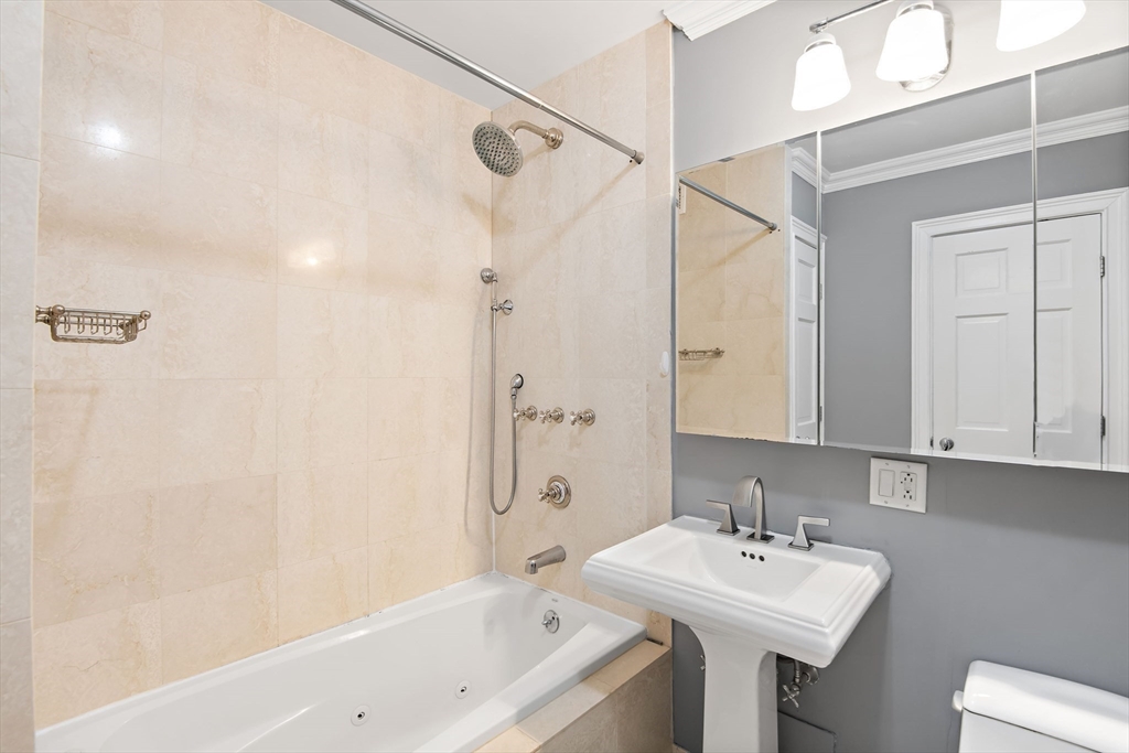 Boston, Massachusetts, 02110, United States, 1 Bedroom Bedrooms, ,1 BathroomBathrooms,Residential,For Sale,1738922