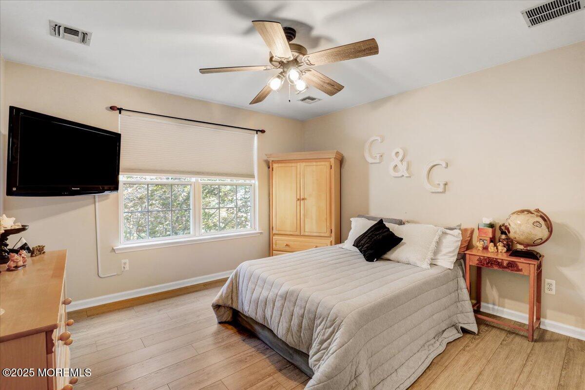 Howell, New Jersey, 07731, United States, 4 Bedrooms Bedrooms, ,3 BathroomsBathrooms,Residential,For Sale,1902992