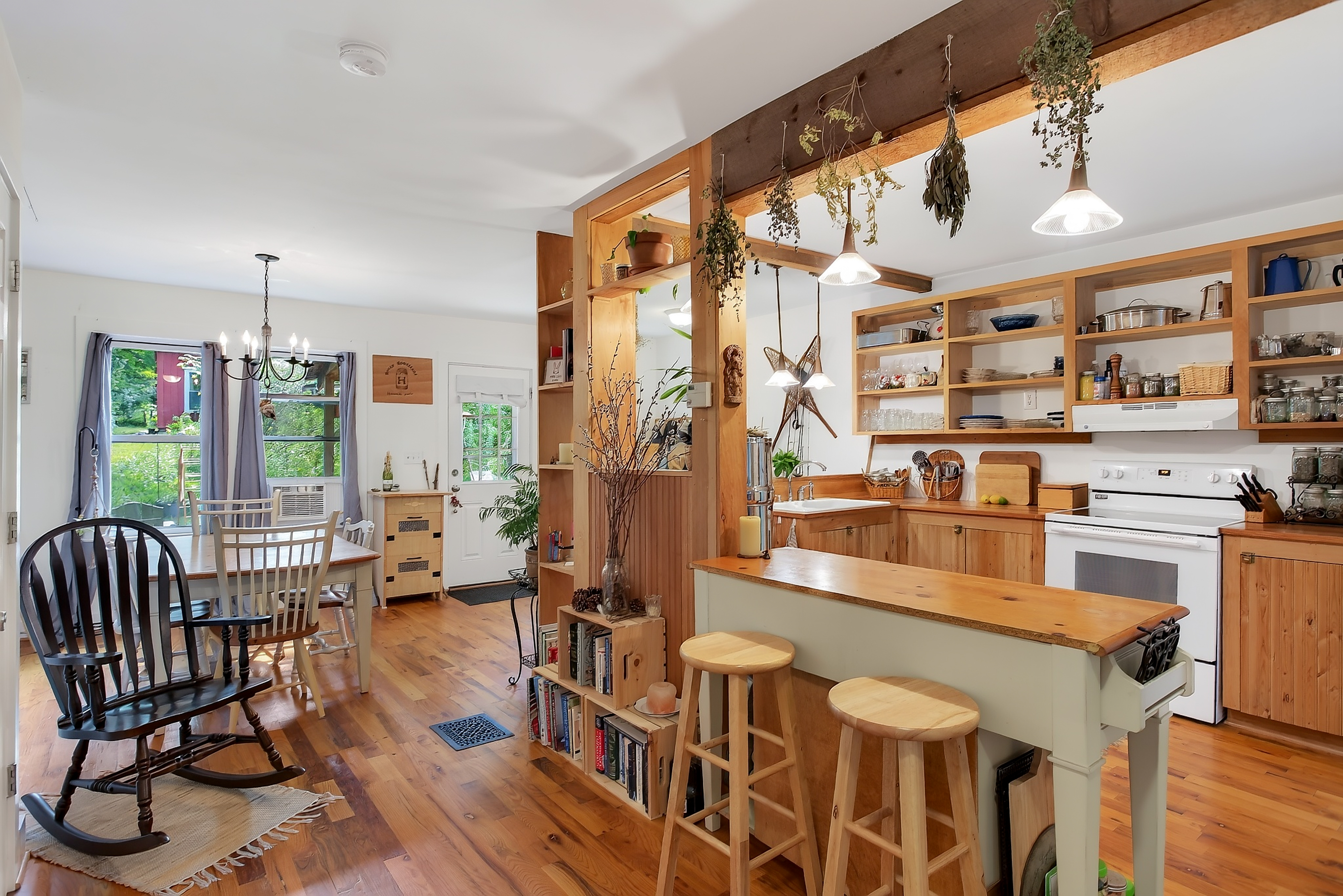  Two Homes. Four Keys. Infinite Potential in the Heart of Housatonic. - 物件實景