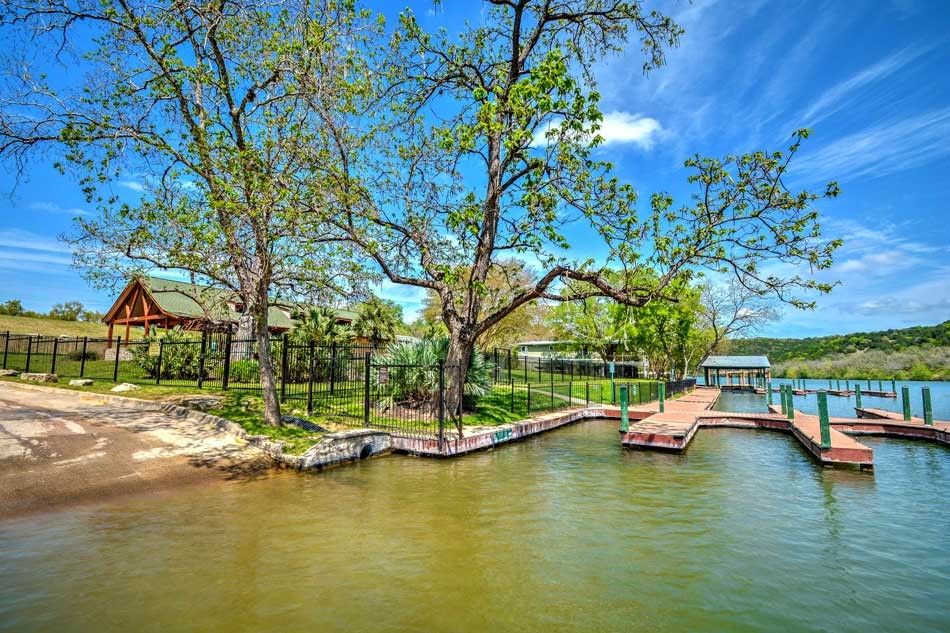 Austin, Texas, 78732, United States, 2 Bedrooms Bedrooms, ,2 BathroomsBathrooms,Residential,For Sale,1849026