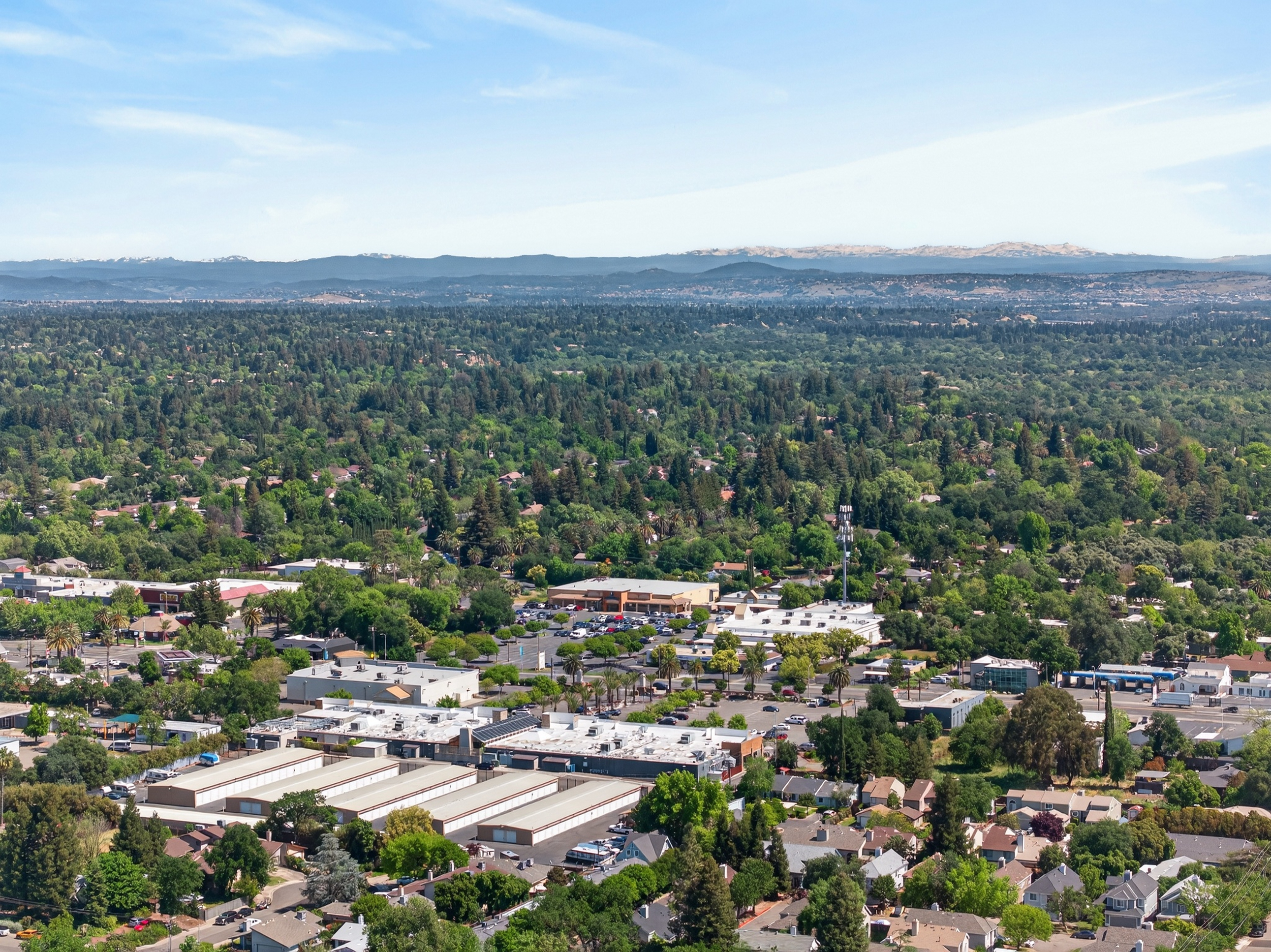  5500 Tierra Gardens Lane, Carmichael, CA 95608 - 物件實景