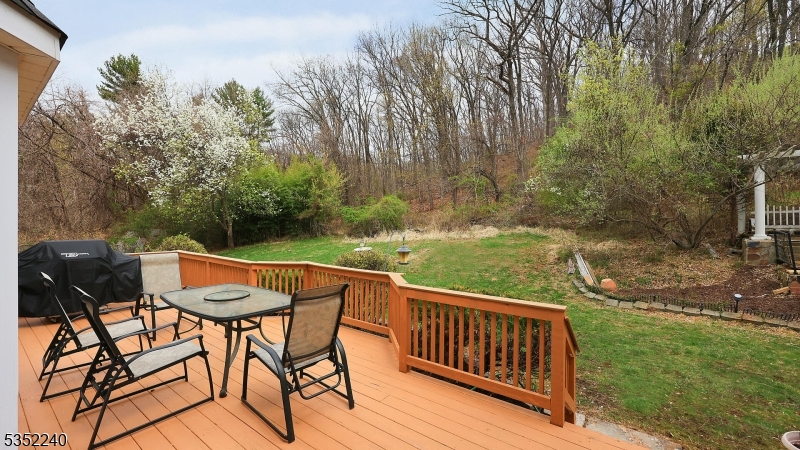 Bridgewater Twp., New Jersey, 07920, United States, 5 Bedrooms Bedrooms, ,4 BathroomsBathrooms,Residential,For Sale,1784085