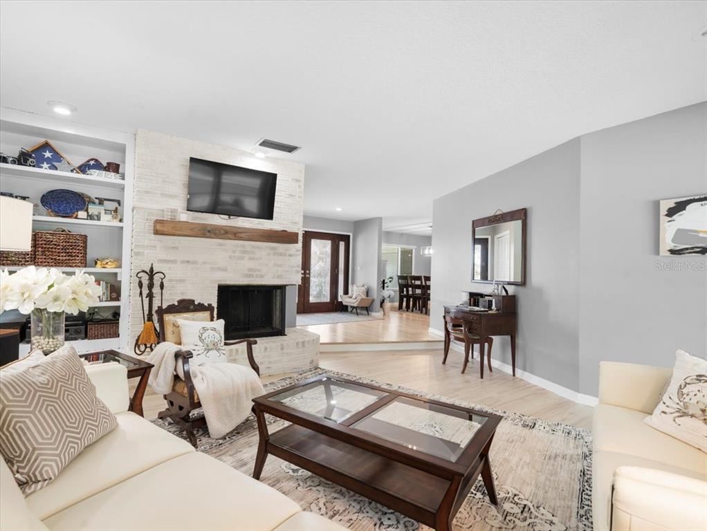 Tampa, Florida, 33618, United States, 4 Bedrooms Bedrooms, ,3 BathroomsBathrooms,Residential,For Sale,1941993