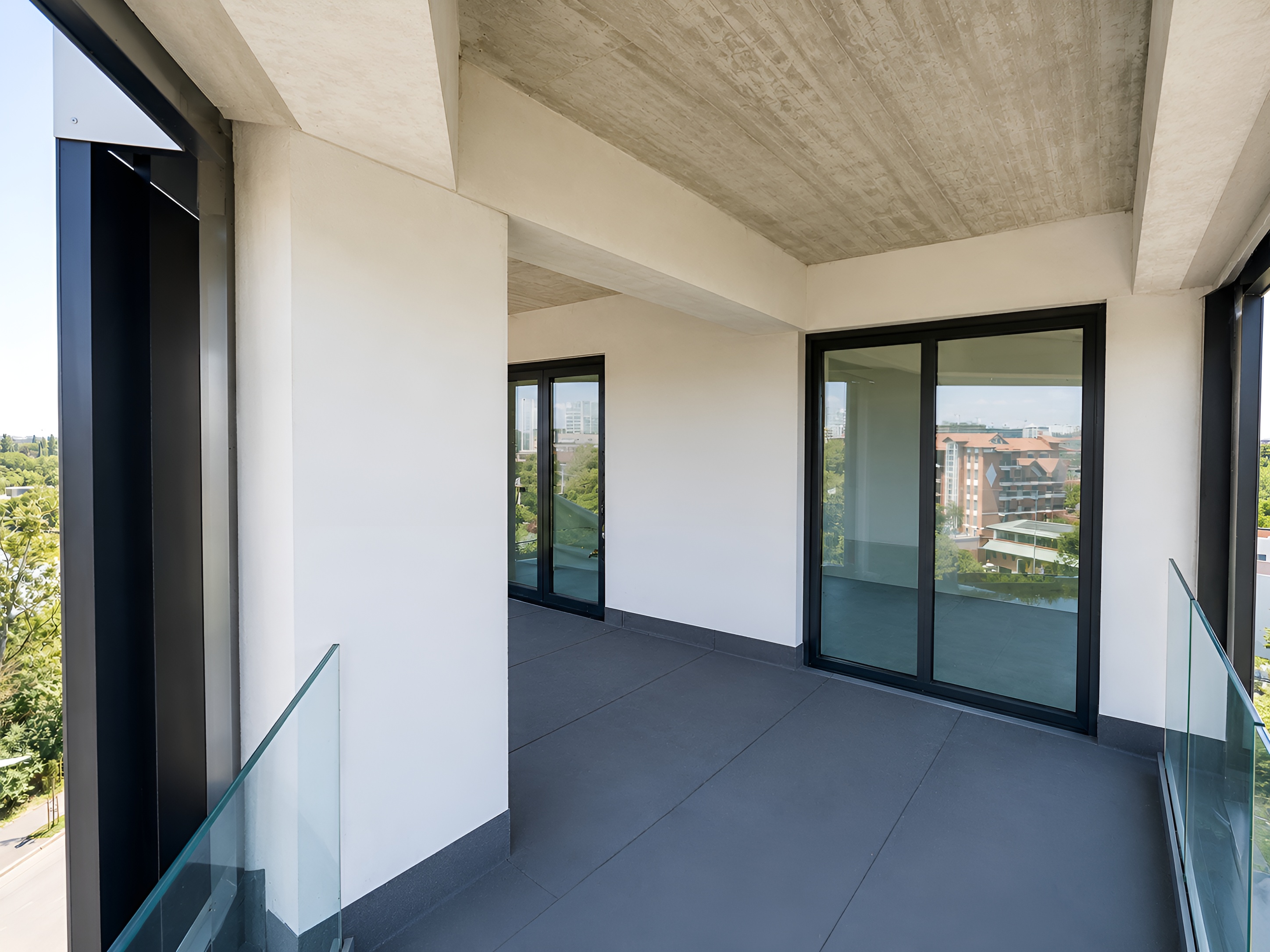  Lakefront Duplex Penthouse with a Panoramic Terrace on Lake Floreasca - 物件實景