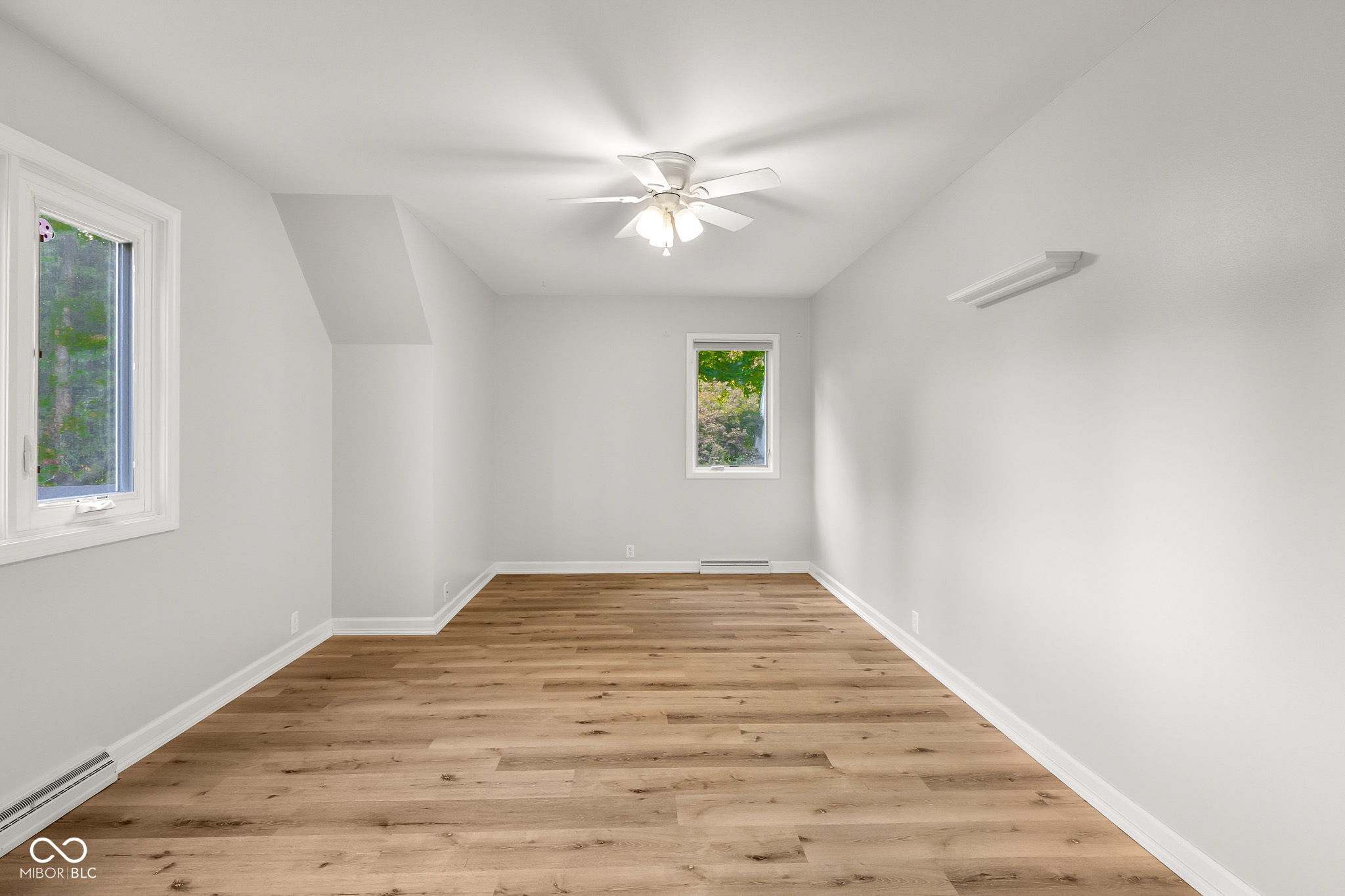 Columbus, Indiana, 47201, United States, 5 Bedrooms Bedrooms, ,6 BathroomsBathrooms,Residential,For Sale,1982008