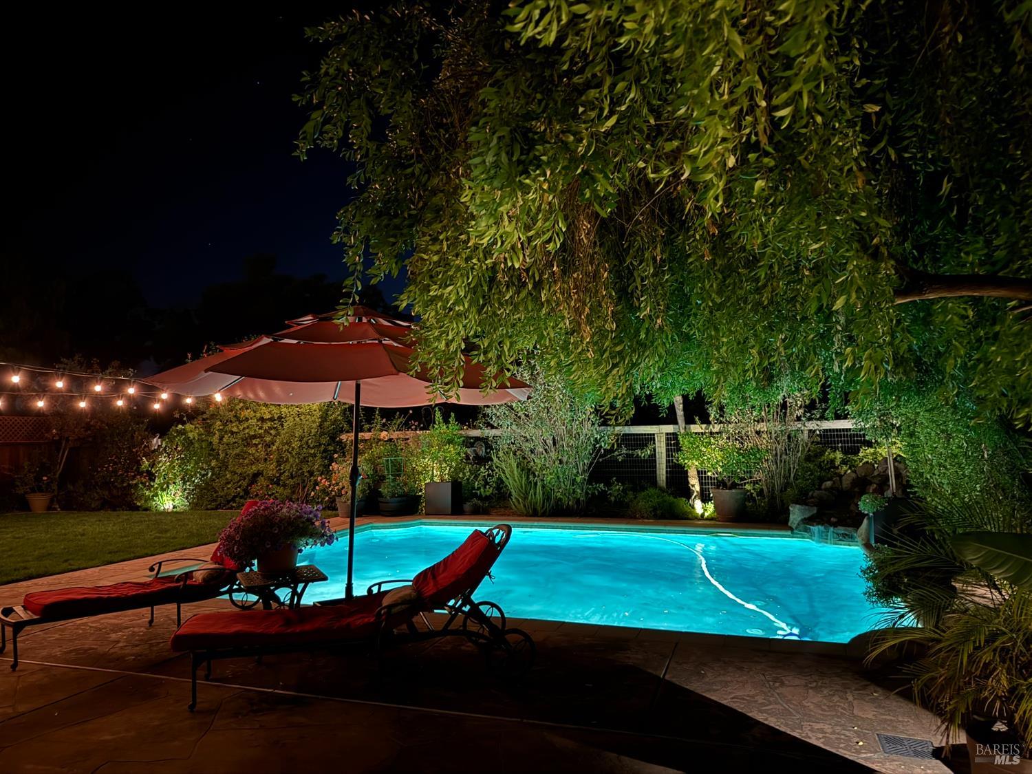 Windsor, California, 95492, United States, 4 Bedrooms Bedrooms, ,3 BathroomsBathrooms,Residential,For Sale,1942118