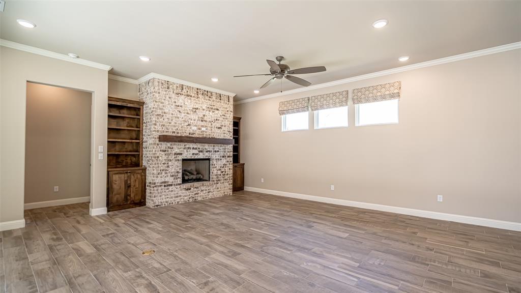 Granbury, Texas, 76048, United States, 3 Bedrooms Bedrooms, ,3 BathroomsBathrooms,Residential,For Sale,1996630