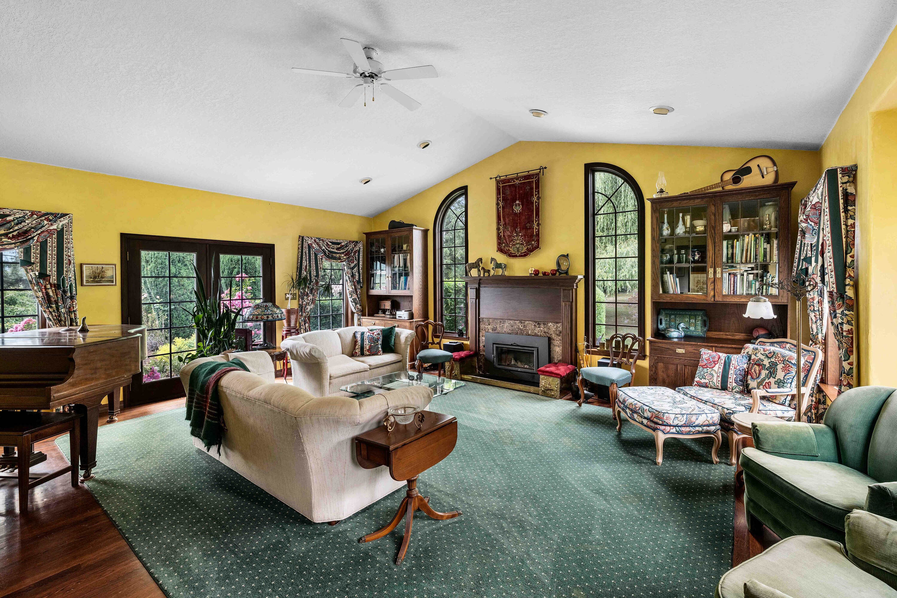  Remarkable Lakefront Estate - 物件實景