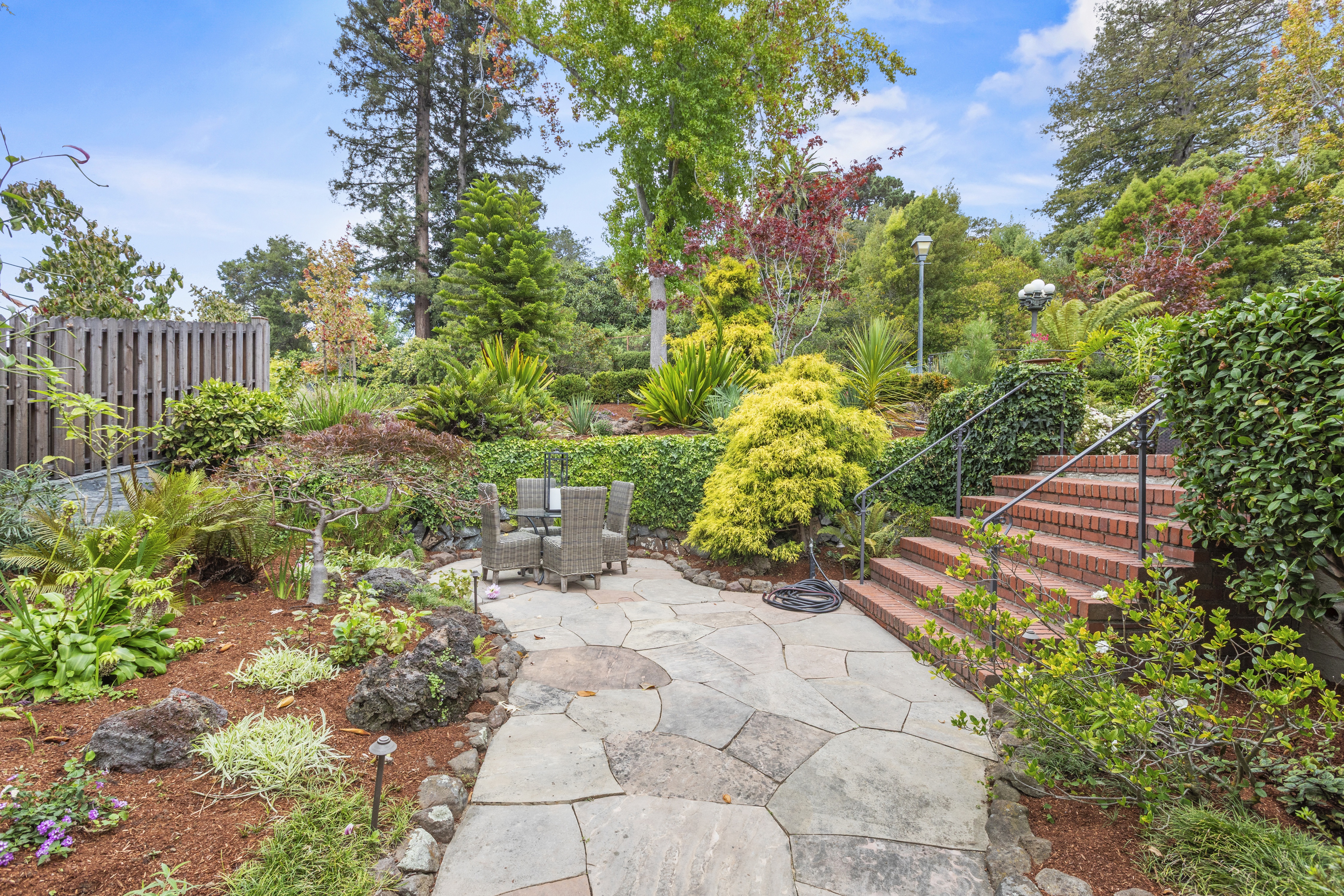  A Cherished Upper Piedmont Estate with Exceptional Views and Gardens - 物件實景