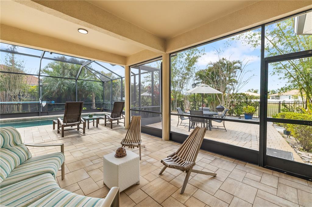 Bradenton, Florida, 34212, United States, 4 Bedrooms Bedrooms, ,4 BathroomsBathrooms,Residential,For Sale,1721021