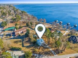 Lake Waccamaw, North Carolina, 28450, United States, 3 Bedrooms Bedrooms, ,3 BathroomsBathrooms,Residential,For Sale,1939053