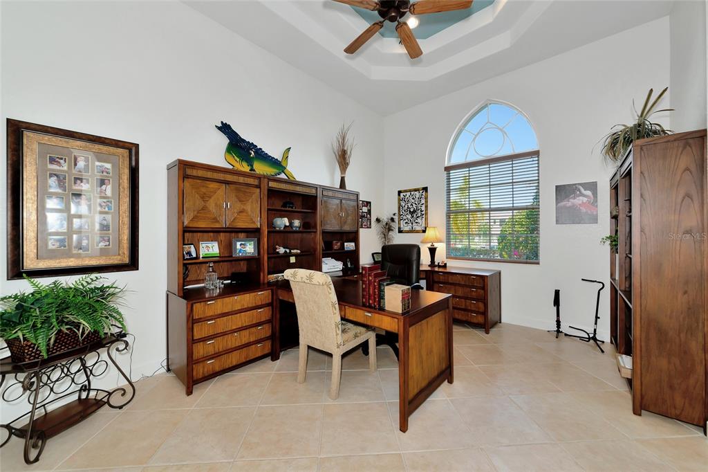 Bradenton, Florida, 34212, United States, 3 Bedrooms Bedrooms, ,3 BathroomsBathrooms,Residential,For Sale,1989547