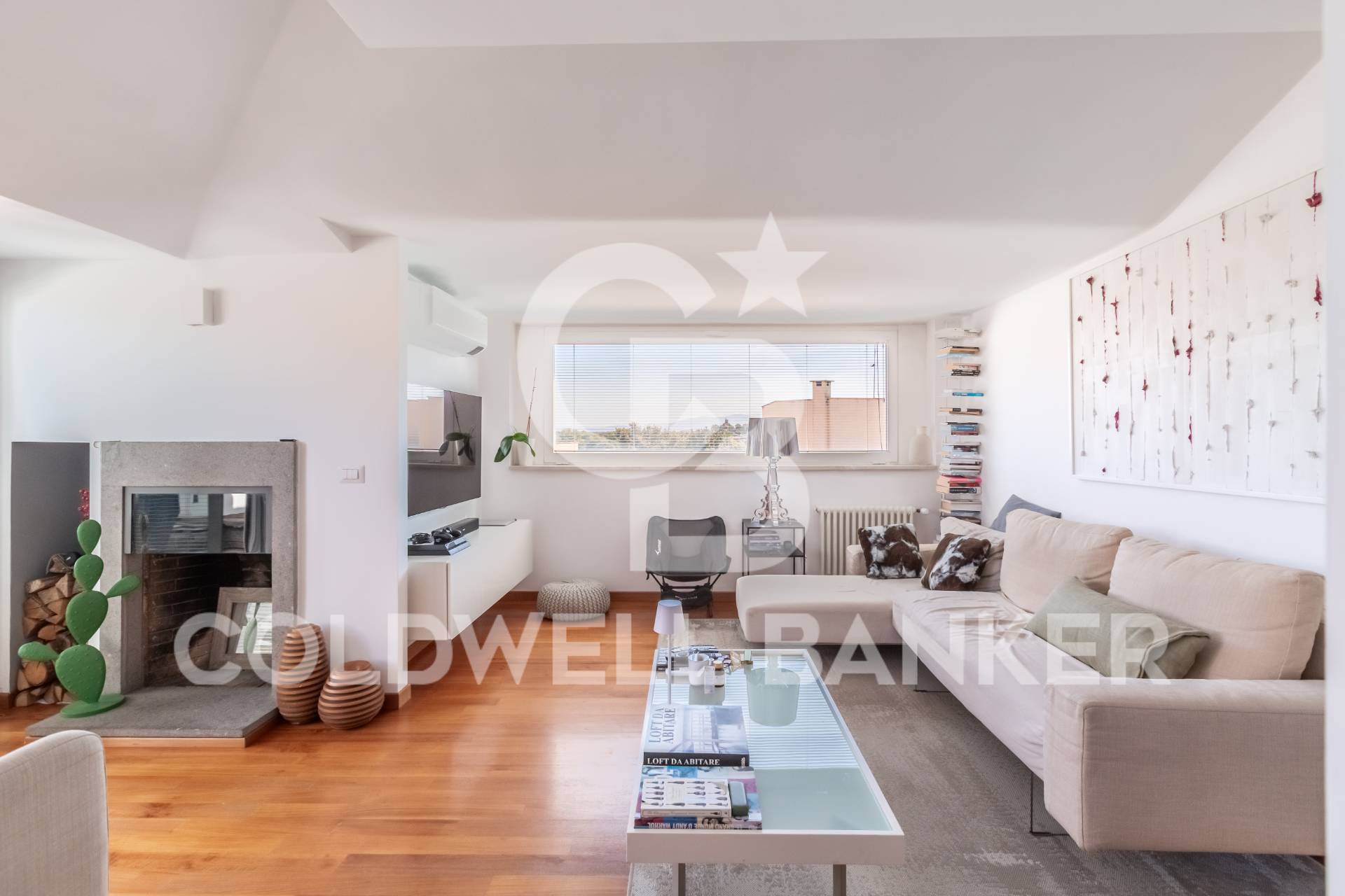 Roma, Roma, 00100, IT, 2 Bedrooms Bedrooms, ,2 BathroomsBathrooms,Residential,For Sale,1957562