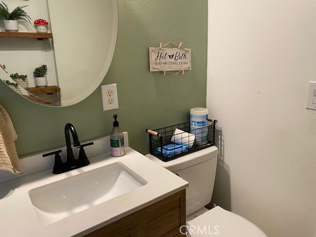Santa Ana, California, 92703, United States, 3 Bedrooms Bedrooms, ,2 BathroomsBathrooms,Residential,For Sale,1915393